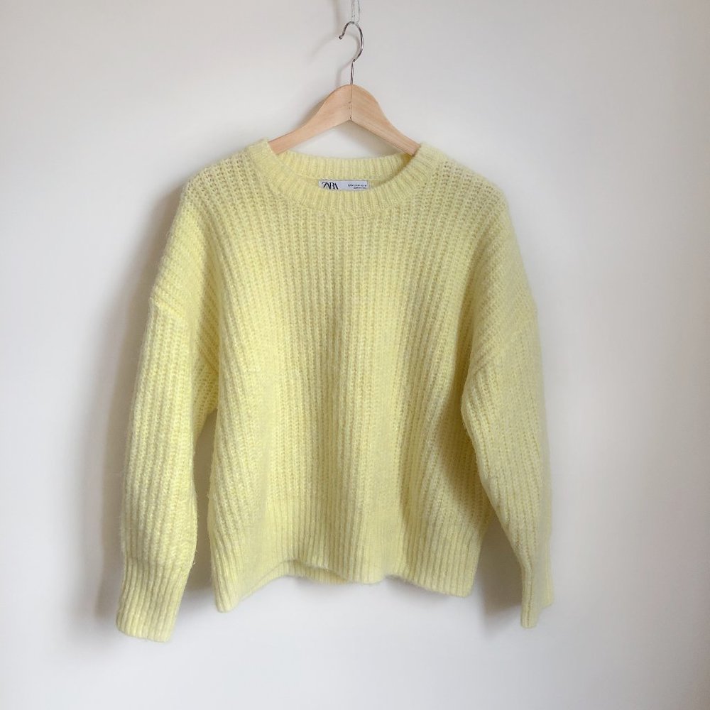 Zara Chunky Knit Pullover Sweater
